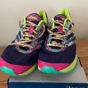 Gently used ASICS gel-noose tri 10 sneakers